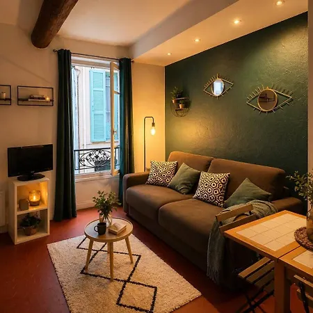 Apartment Plein Coeur Viel Antibes